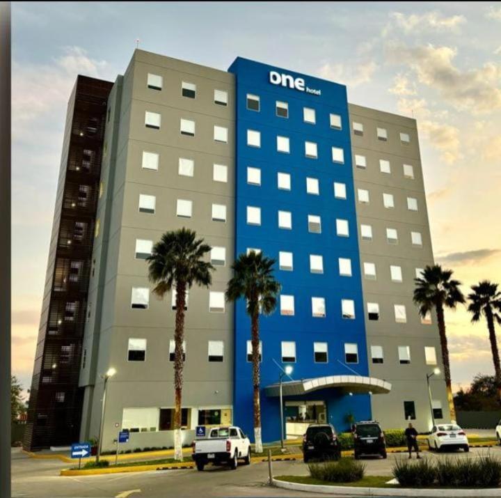 Hotel One Irapuato Exterior foto